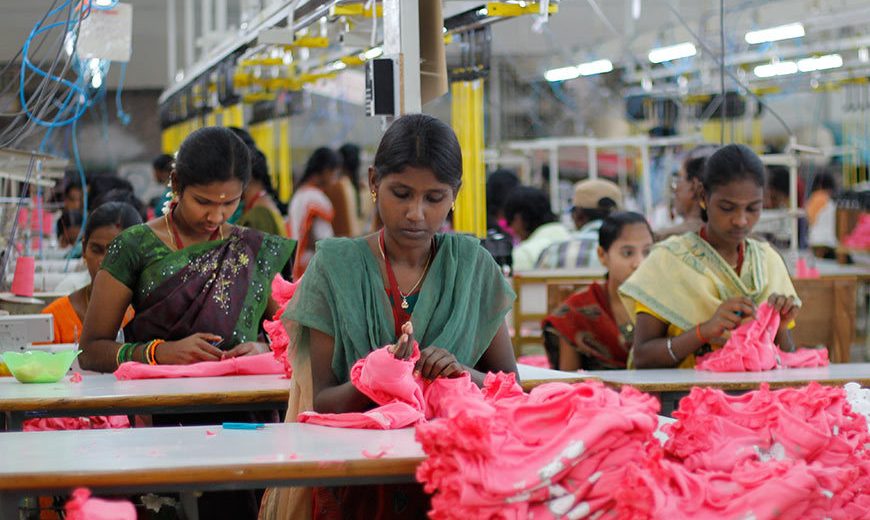 17278 Textile Stitching India 870